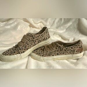 🦃 Blowfish Slip-On Brown & Black Spotted Sneakers